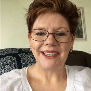 Meet your Posher, Connie